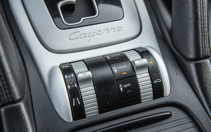 Porsche Cayenne cena 39900 przebieg: 252123, rok produkcji 2006 z Koprzywnica małe 466